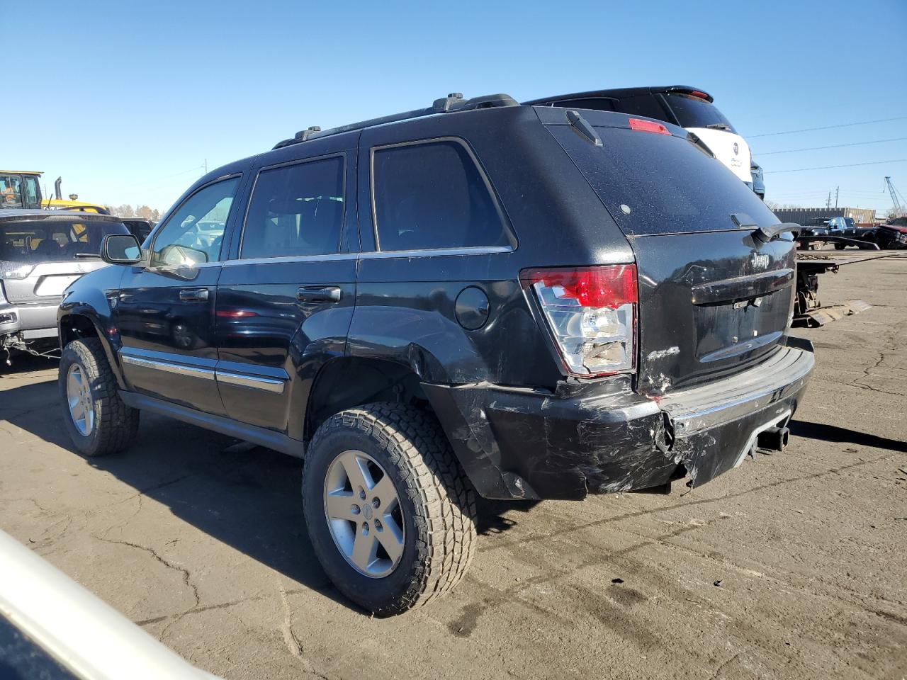2005 Jeep Grand Cherokee VIN 1J8HR58245C664814 Copart auction photo, rear end damage thumbnail 2