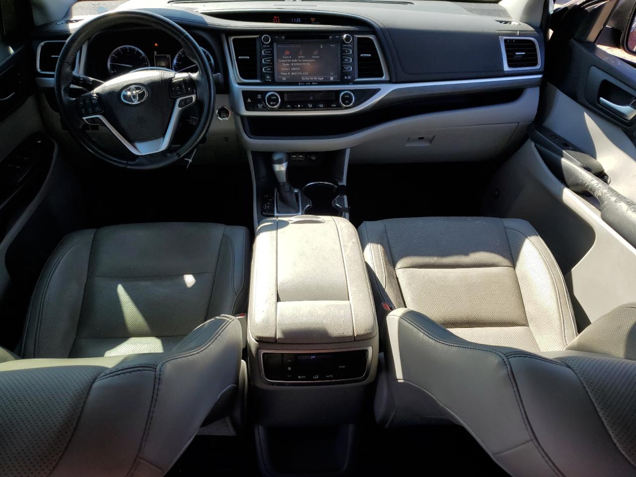 2019 Toyota Highlander VIN 5TDYZRFH7KS331412 Copart auction photo, front end / side damage thumbnail 8