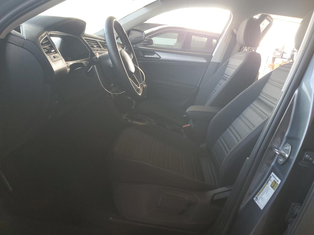 2024 Volkswagen Tiguan VIN 3VVRB7AX6RM059698 Copart auction photo, front end damage thumbnail 7