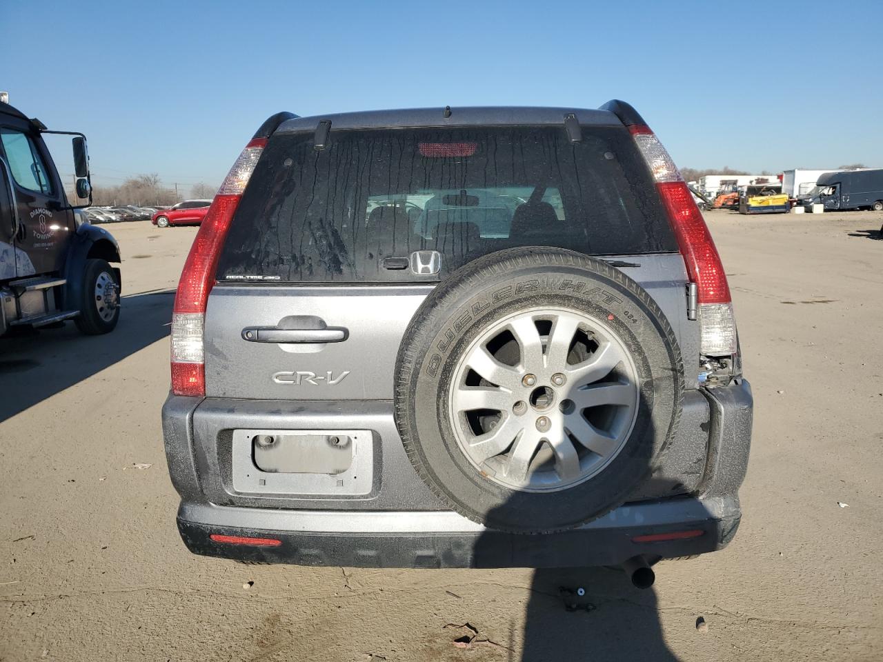 2005 Honda CR-V VIN JHLRD78915C005689 Copart auction photo, rear end damage thumbnail 6