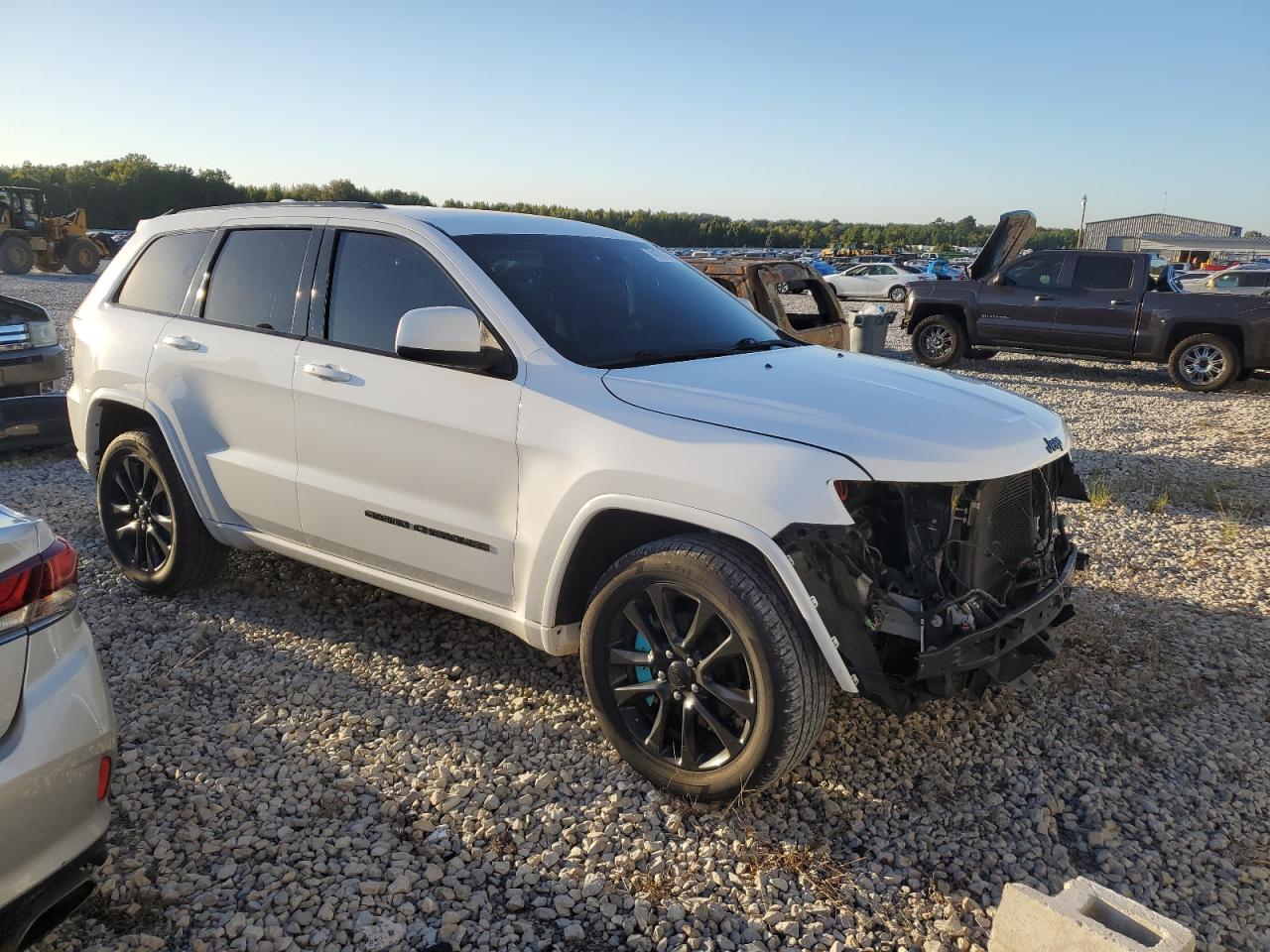 2018 Jeep Grand Cherokee VIN 1C4RJEAG0JC442564 Copart auction photo, front end damage thumbnail 4