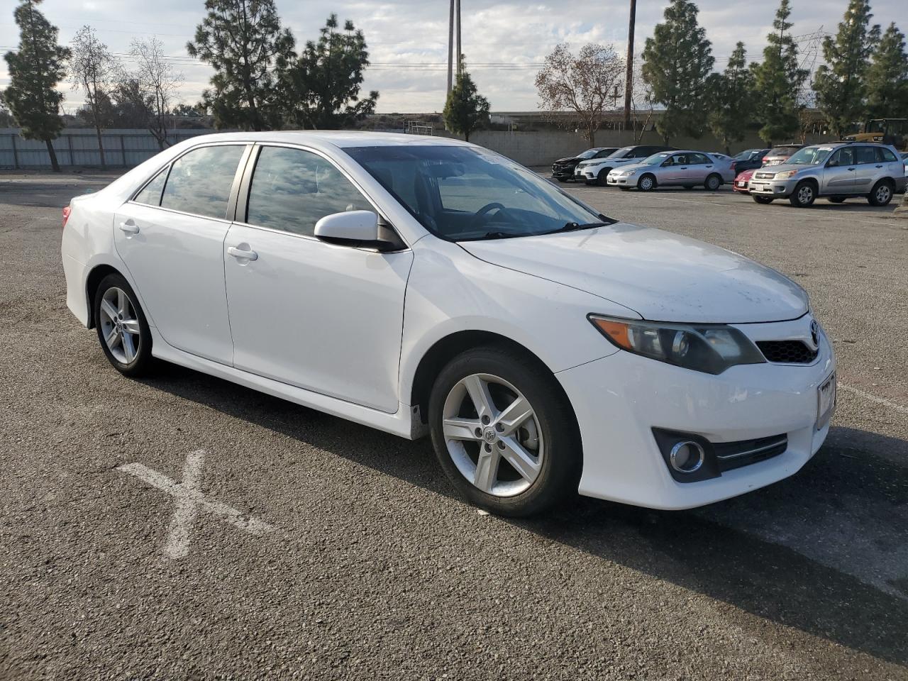 2014 Toyota Camry VIN 4T1BF1FK1EU344907 Copart auction photo, side damage thumbnail 4
