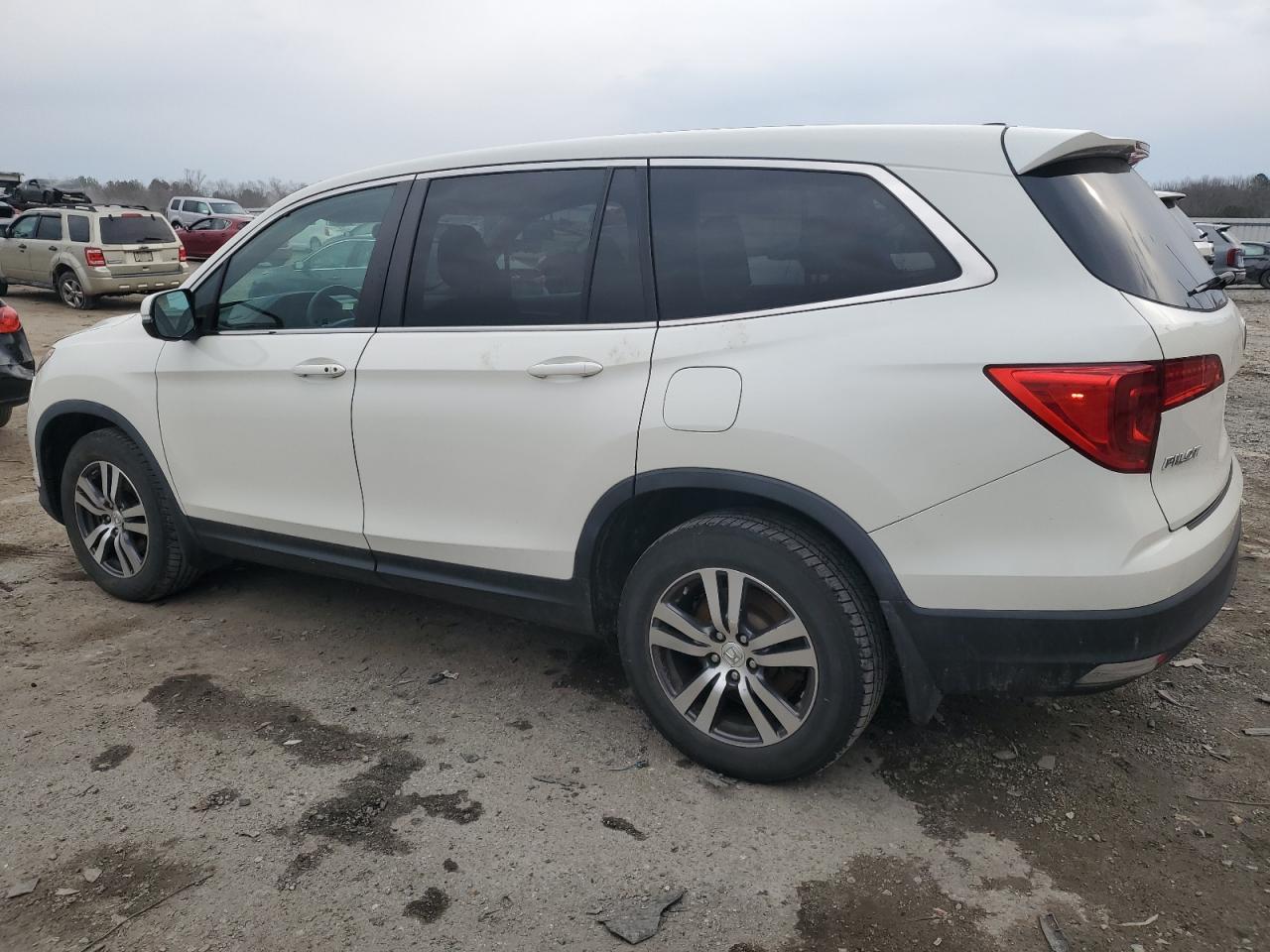 2017 Honda Pilot VIN 5FNYF6H39HB079653 Copart auction photo, front end / side damage thumbnail 2