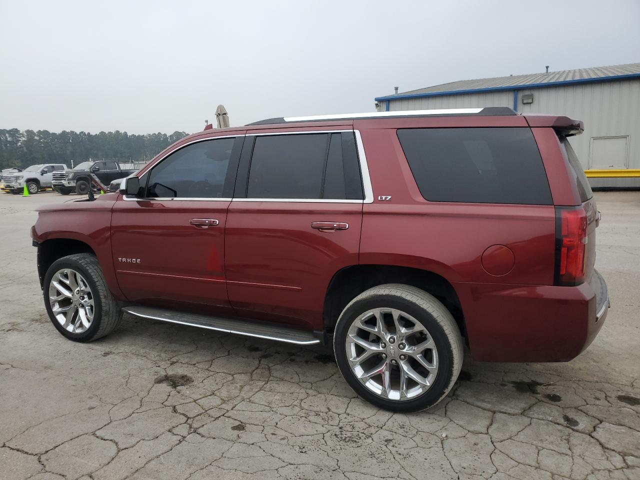 2016 Chevrolet Tahoe VIN 1GNSKCKC1GR219994 Copart auction photo, front end / side damage thumbnail 2