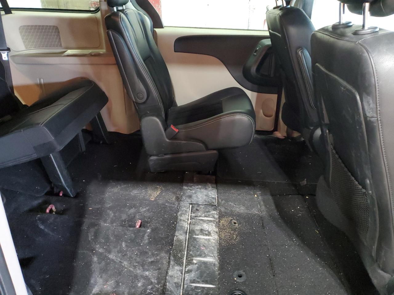 2017 Dodge Caravan VIN 2C4RDGCG6HR858863 Copart auction photo, front end / side damage thumbnail 11