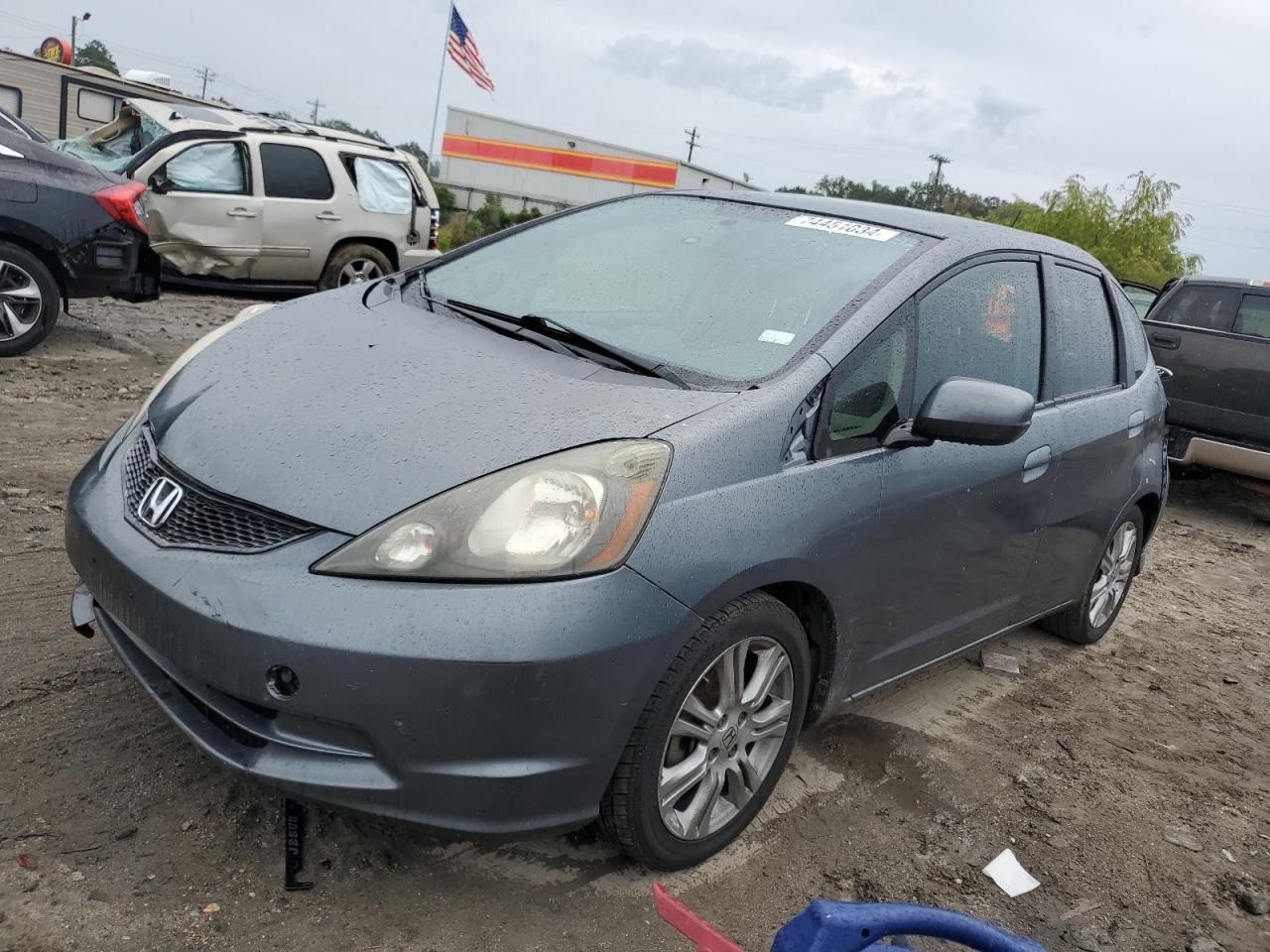 2013 Honda Fit VIN JHMGE8H3XDC020126