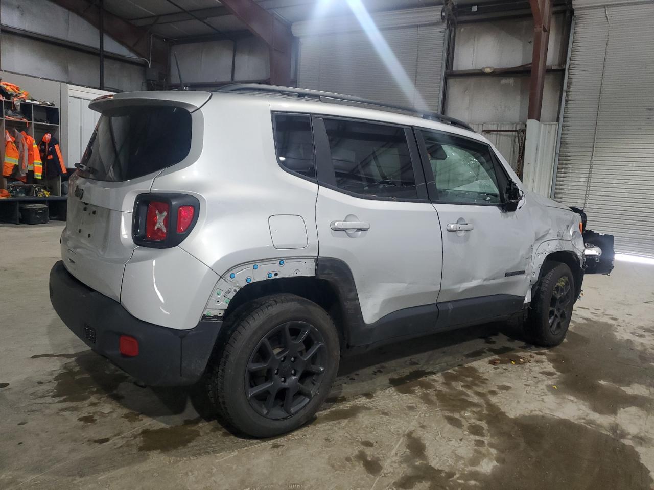 2020 Jeep Renegade VIN ZACNJBBB7LPM01179 Copart auction photo, front end / side damage thumbnail 3