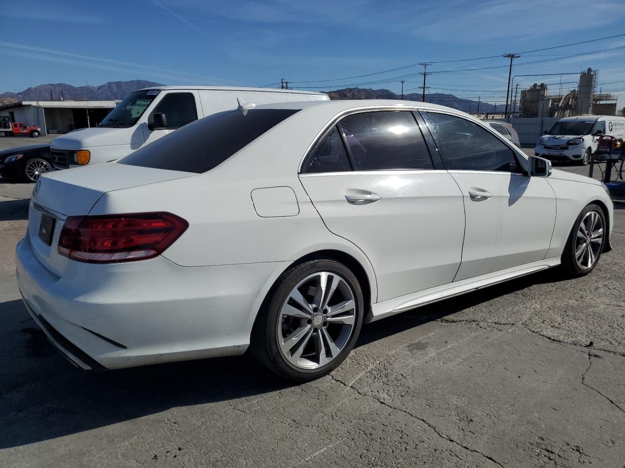 2016 Mercedes-Benz E-klasse VIN WDDHF5KB0GB316614 Copart auction photo, mechanical / rear end damage thumbnail 3