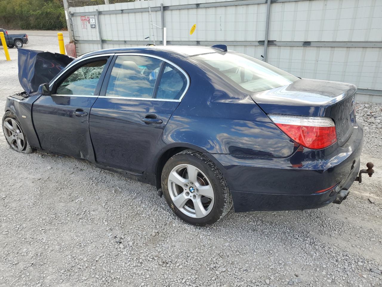 2008 BMW 5er VIN WBANV93538CZ62433 Copart auction photo, all over damage thumbnail 2
