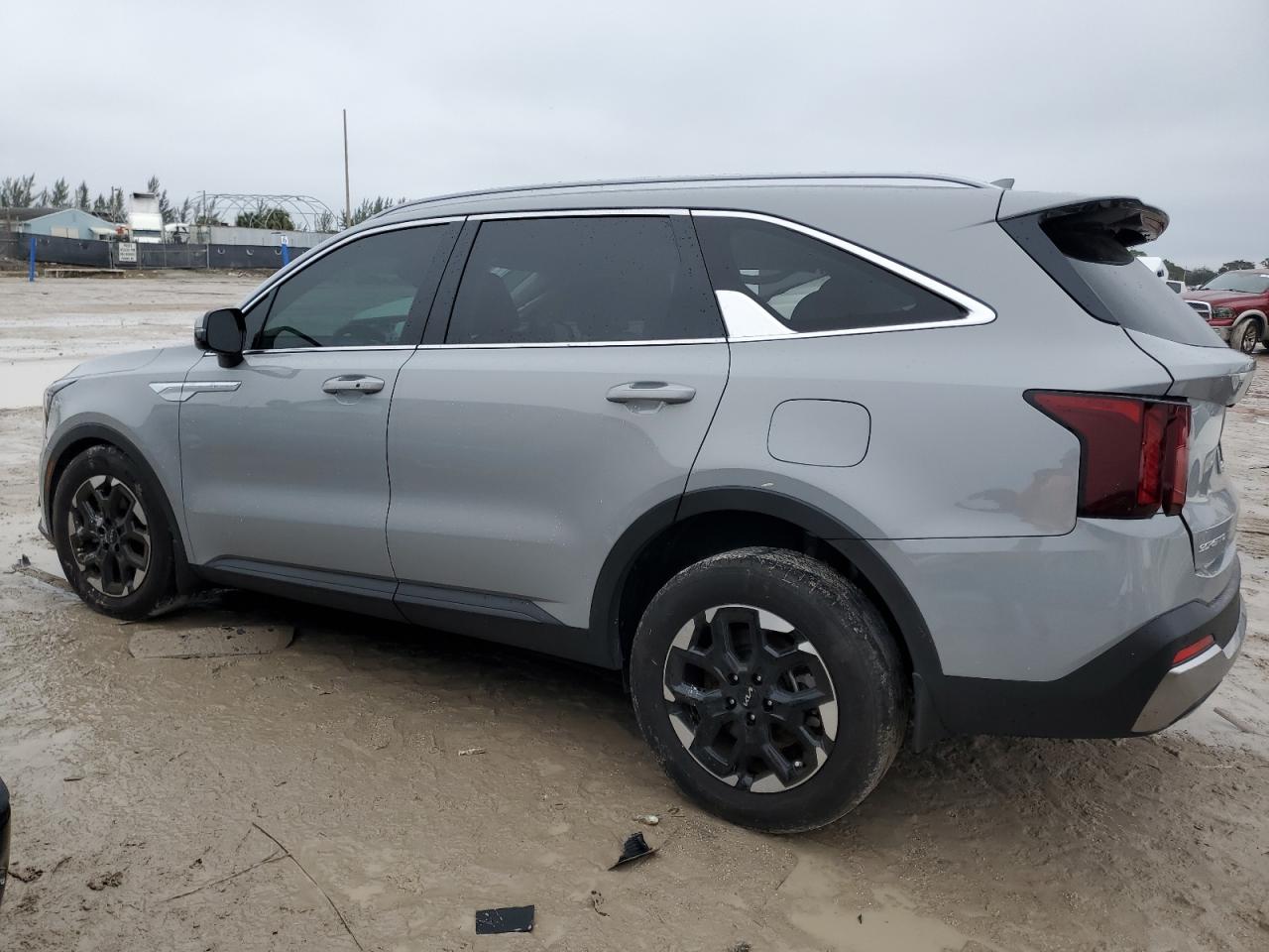 2024 KIA Sorento VIN 5XYRL4JC8RG275220 Copart auction photo, side / rear end damage thumbnail 2