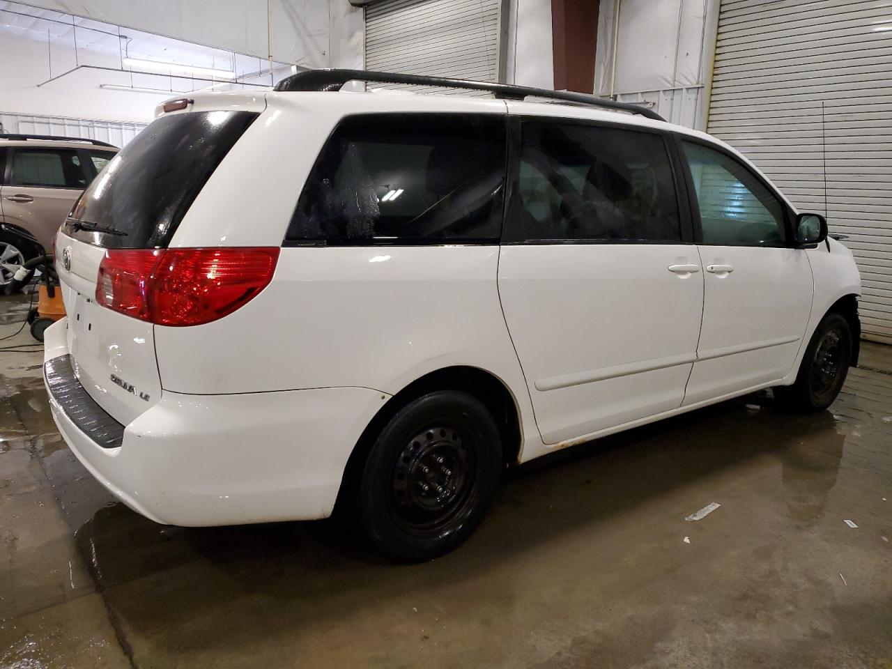 2006 Toyota Sienna VIN 5TDZA23CX6S496842 Copart auction photo, front end damage thumbnail 3