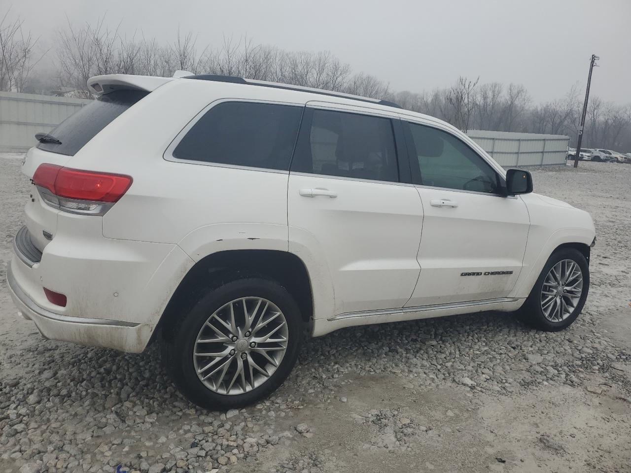 2017 Jeep Grand Cherokee VIN 1C4RJFJT4HC930316 Copart auction photo, front end / undercarriage damage thumbnail 3