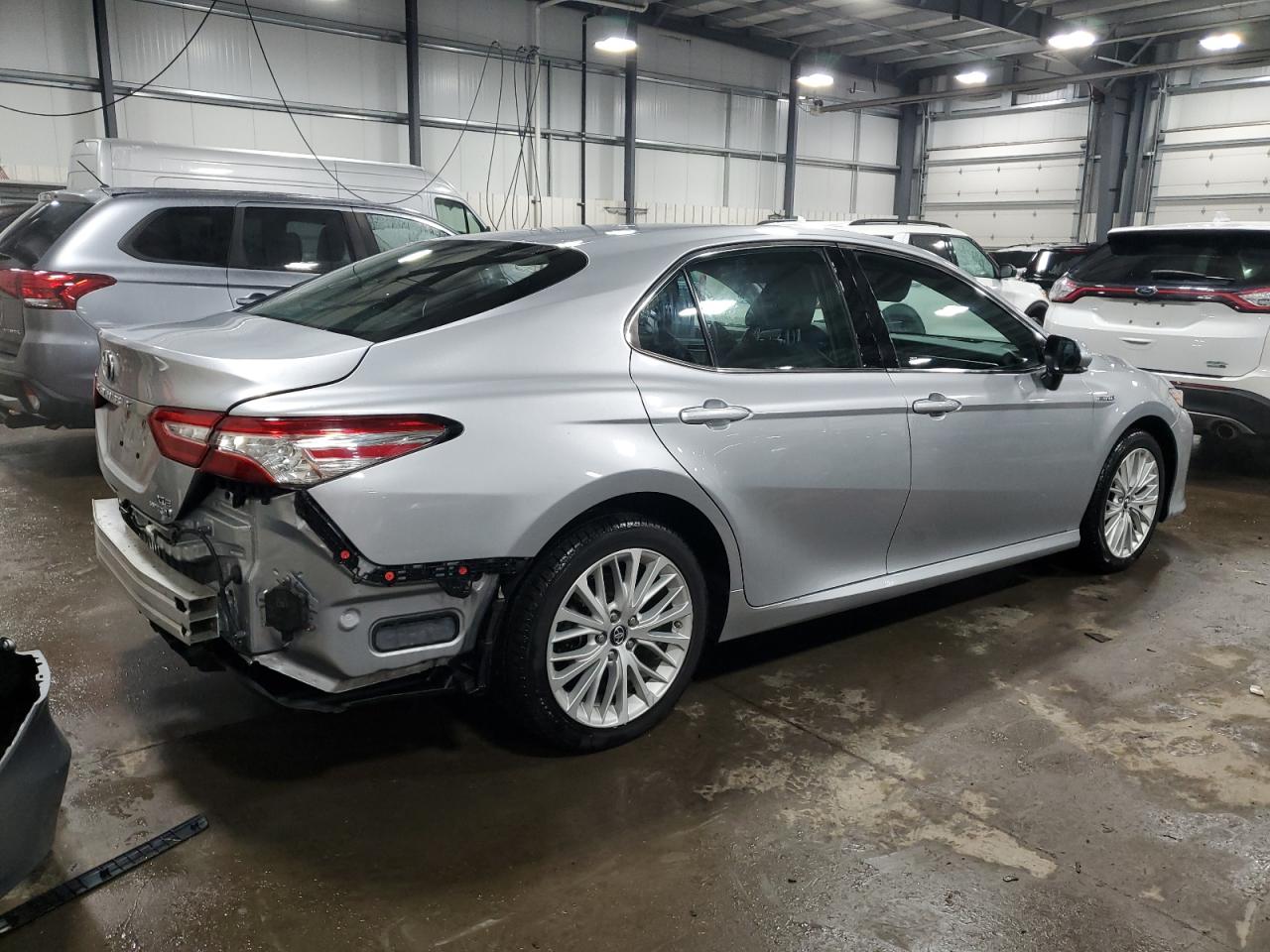 2018 Toyota Camry VIN 4T1B21HK4JU502790 Copart auction photo, rear end / side damage thumbnail 3