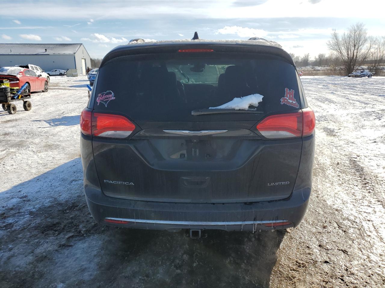 2017 Chrysler Pacifica VIN 2C4RC1GG5HR627530 Copart auction photo, front end damage thumbnail 6