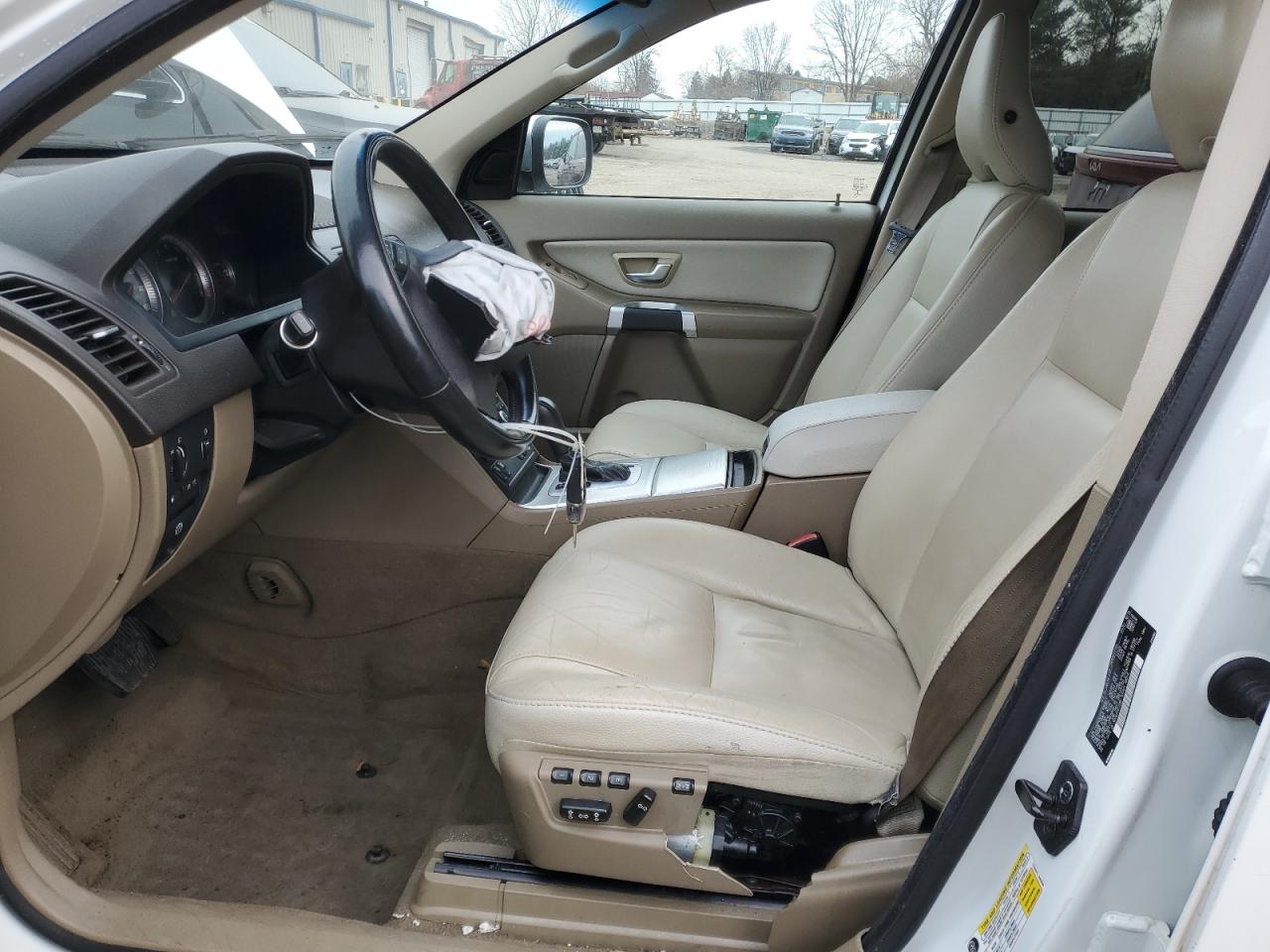 2014 Volvo XC90 VIN YV4952CZ7E1689841 Copart auction photo, front end / undercarriage damage thumbnail 7