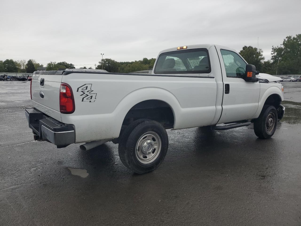 2016 Ford F250 VIN 1FTBF2B62GEC63351 Copart auction photo, front end damage thumbnail 3