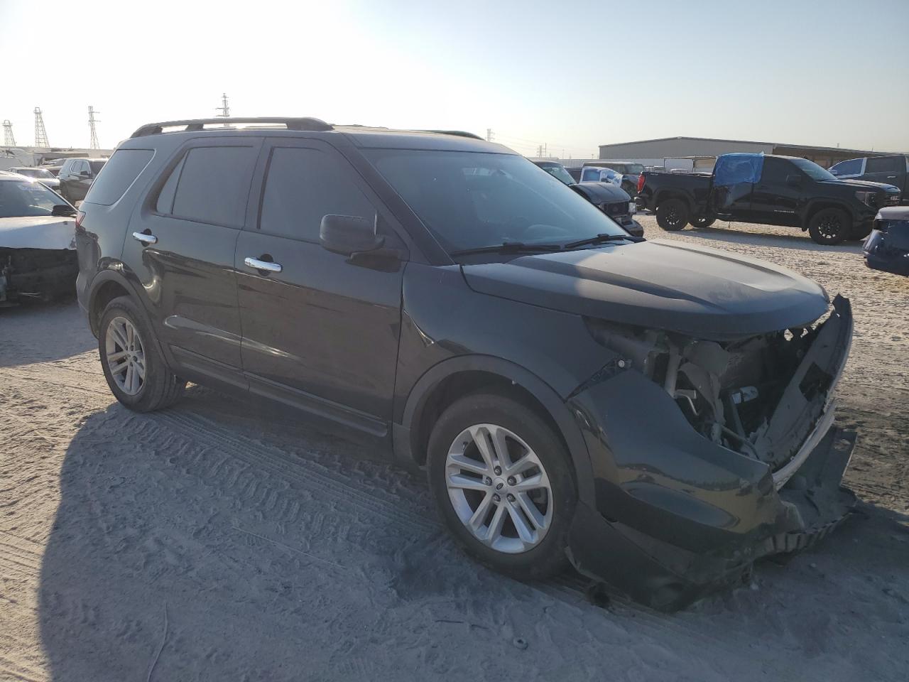 2015 Ford Explorer VIN 1FM5K7B85FGC48588 Copart auction photo, front end / side damage thumbnail 4