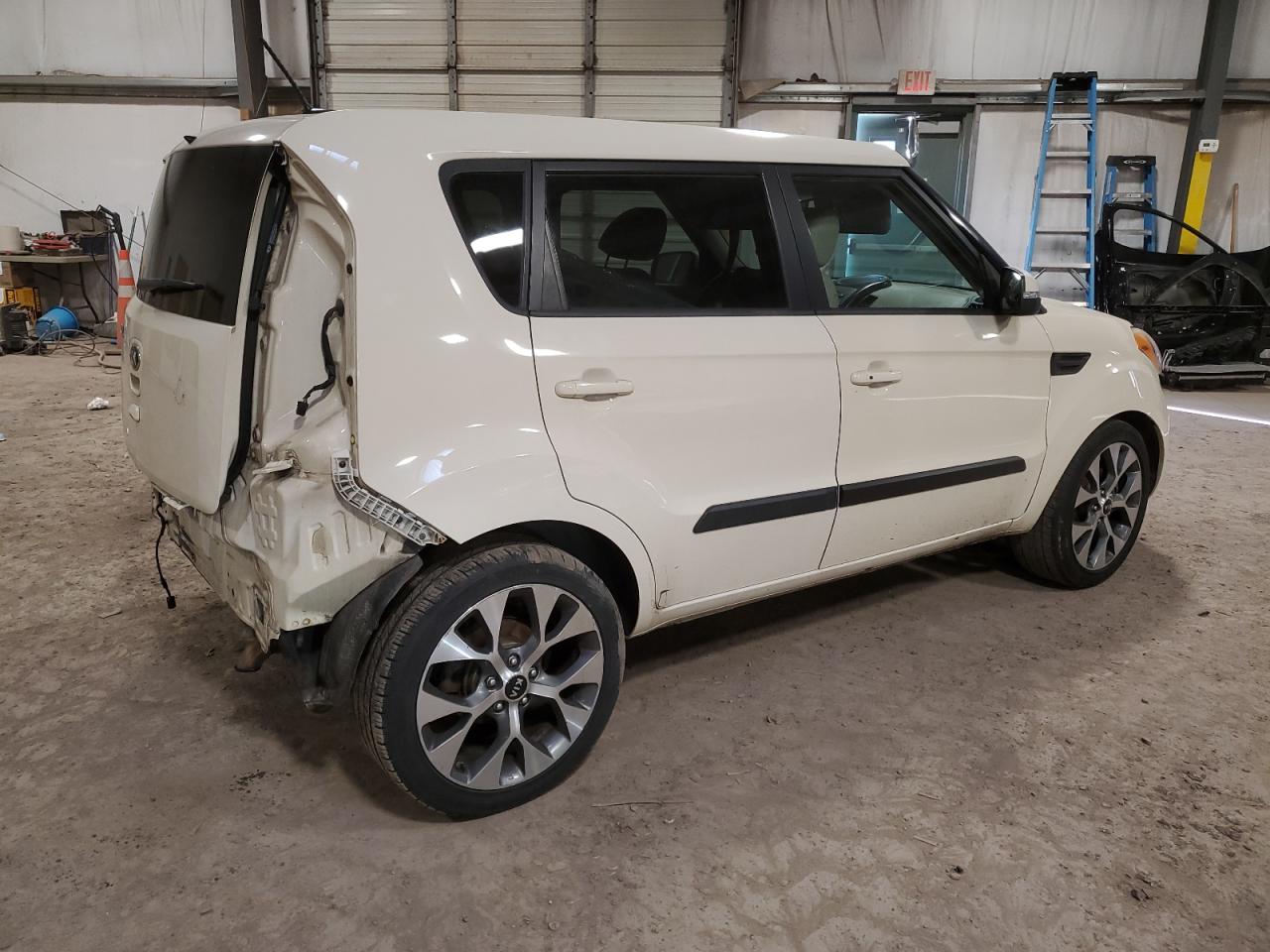 2013 KIA Soul VIN KNDJT2A68D7776027 Copart auction photo, rear end / front end damage thumbnail 3