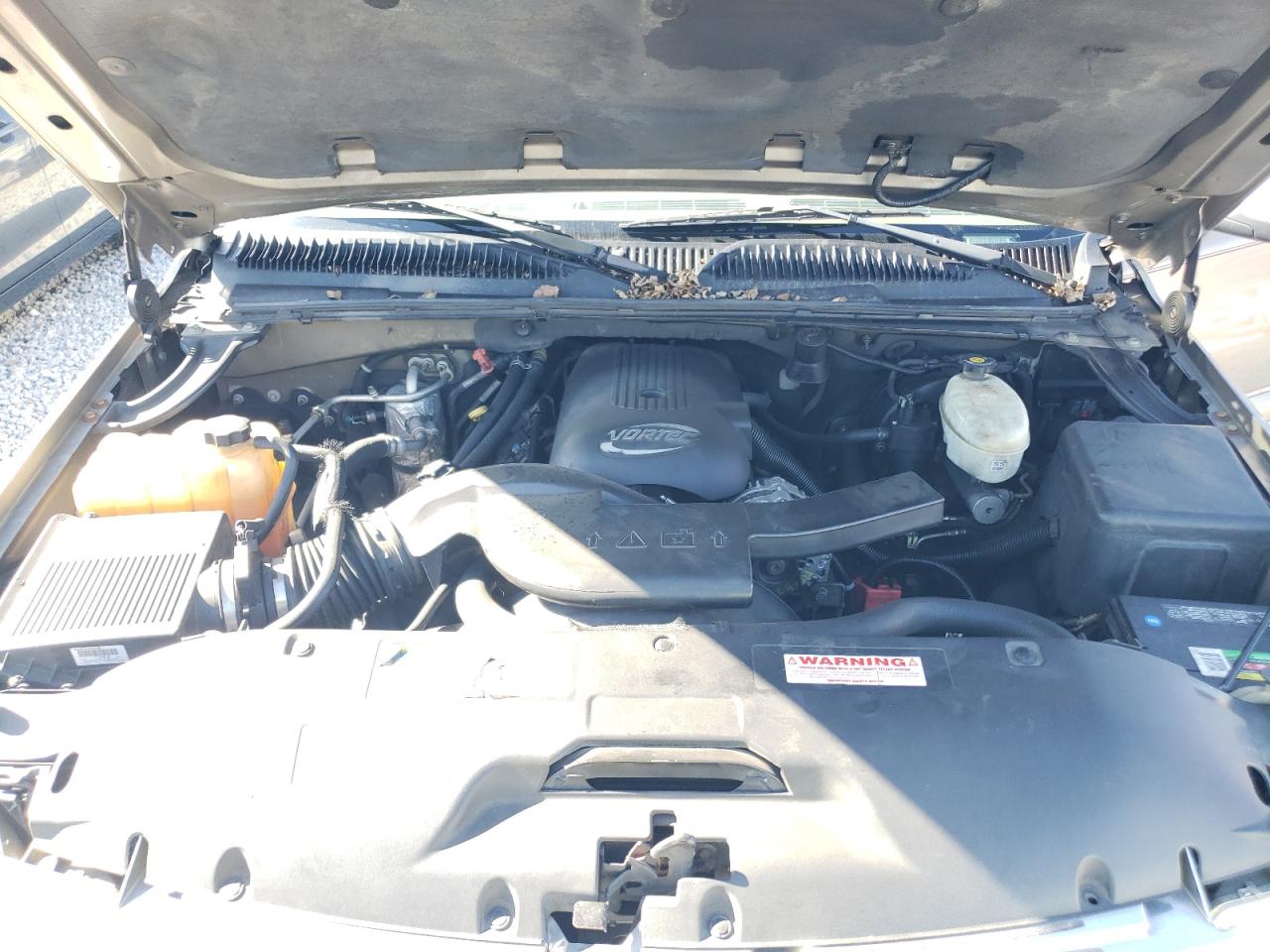 2003 Chevrolet Tahoe VIN 1GNEC13Z73R131088 Copart auction photo, minor dent/scratches damage thumbnail 12