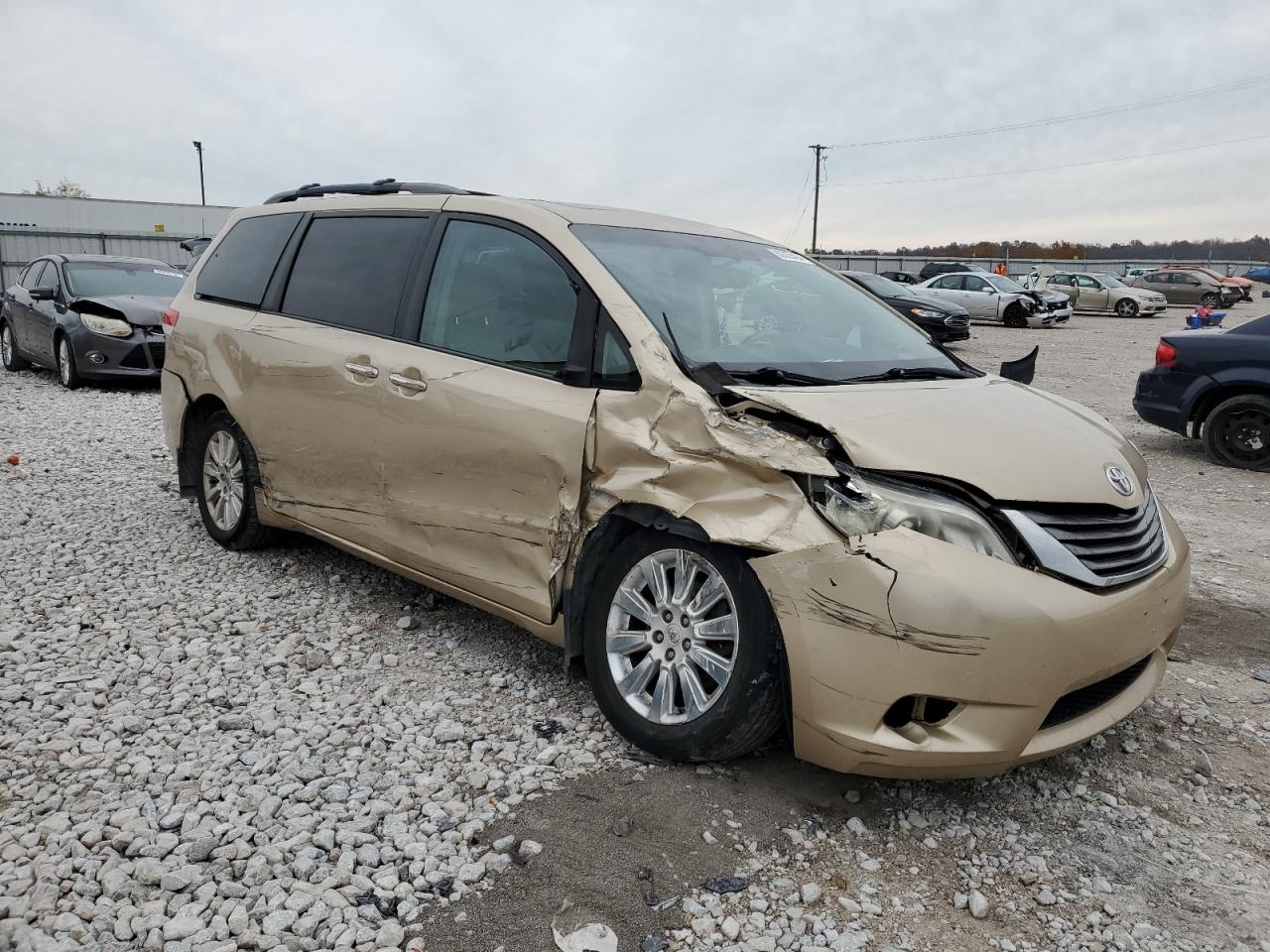 2011 Toyota Sienna VIN 5TDDK3DC7BS027813 Copart auction photo, front end / side damage thumbnail 4