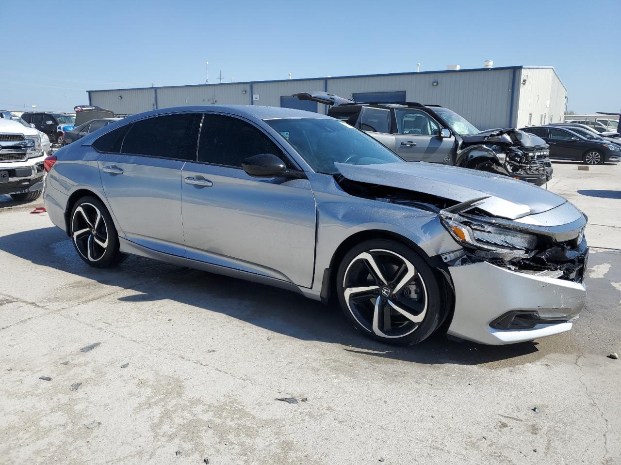 2022 Honda Accord VIN 1HGCV1F38NA019632 Copart auction photo, front end / minor dent/scratches damage thumbnail 4