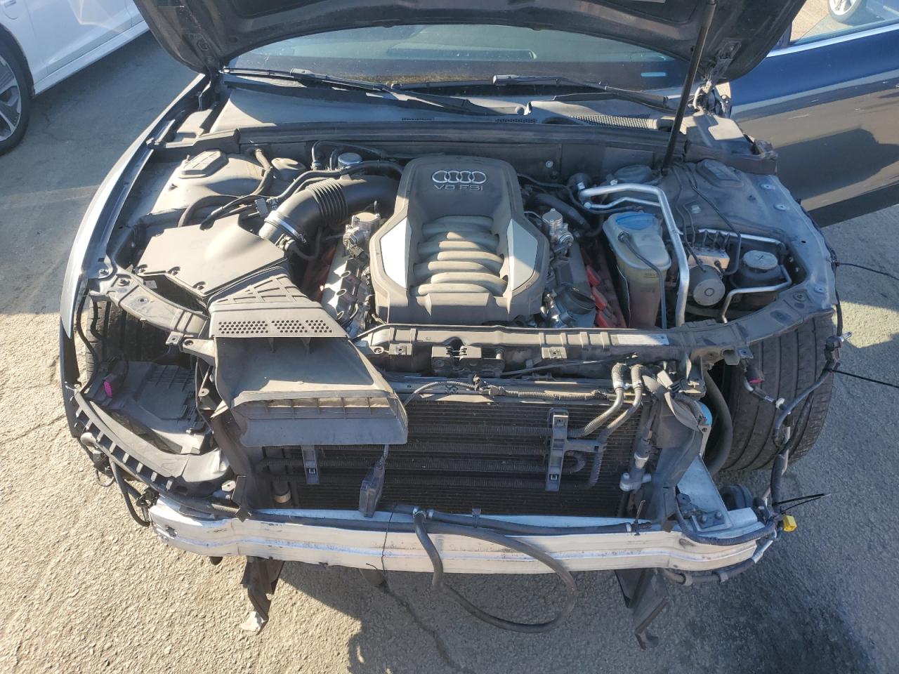 2010 Audi RS5 VIN WAUVVAFR1AA057383 Copart auction photo, front end damage thumbnail 11