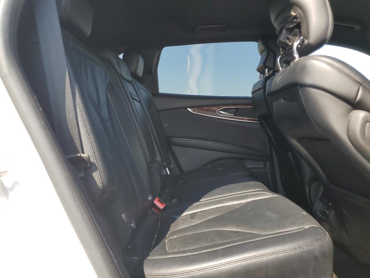 2018 Lincoln MKX VIN 2LMPJ8KR2JBL47271 Copart auction photo, front end damage thumbnail 11