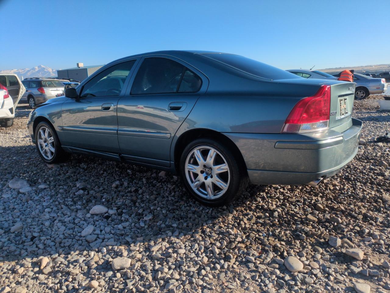 2005 Volvo S60 VIN YV1RS592652436053 Copart auction photo, front end damage thumbnail 2