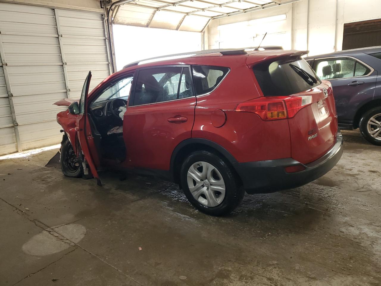 2015 Toyota RAV 4 VIN 2T3ZFREV0FW201268 Copart auction photo, front end / side damage thumbnail 2