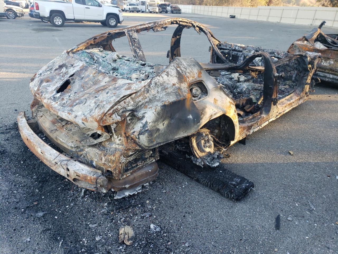 2009 BMW 7er VIN WBAKB83519CY61804 Copart auction photo, burn damage thumbnail 3