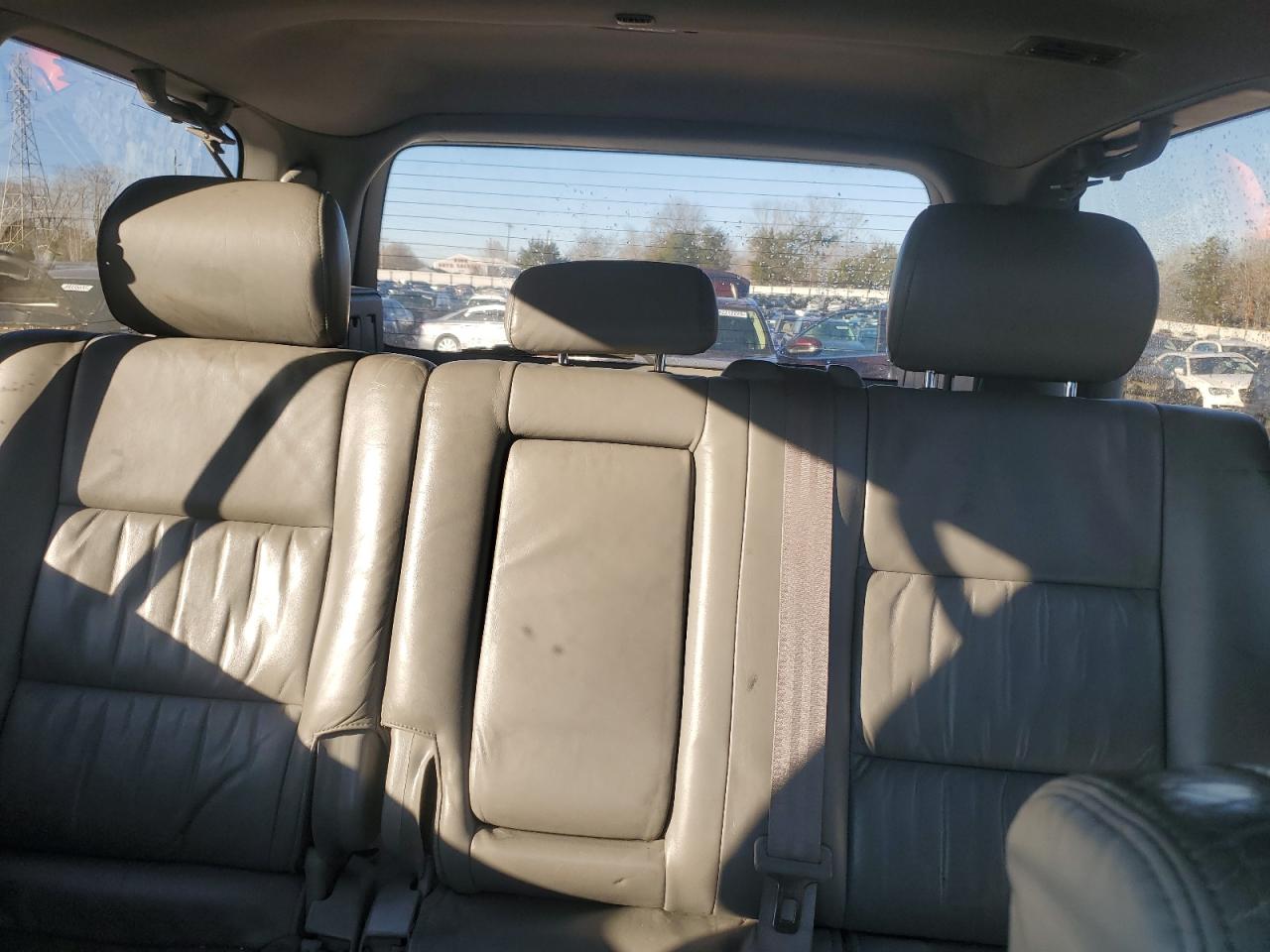 2003 Toyota Land Cruiser VIN JTEHT05J332047006 Copart auction photo, front end / minor dent/scratches damage thumbnail 10