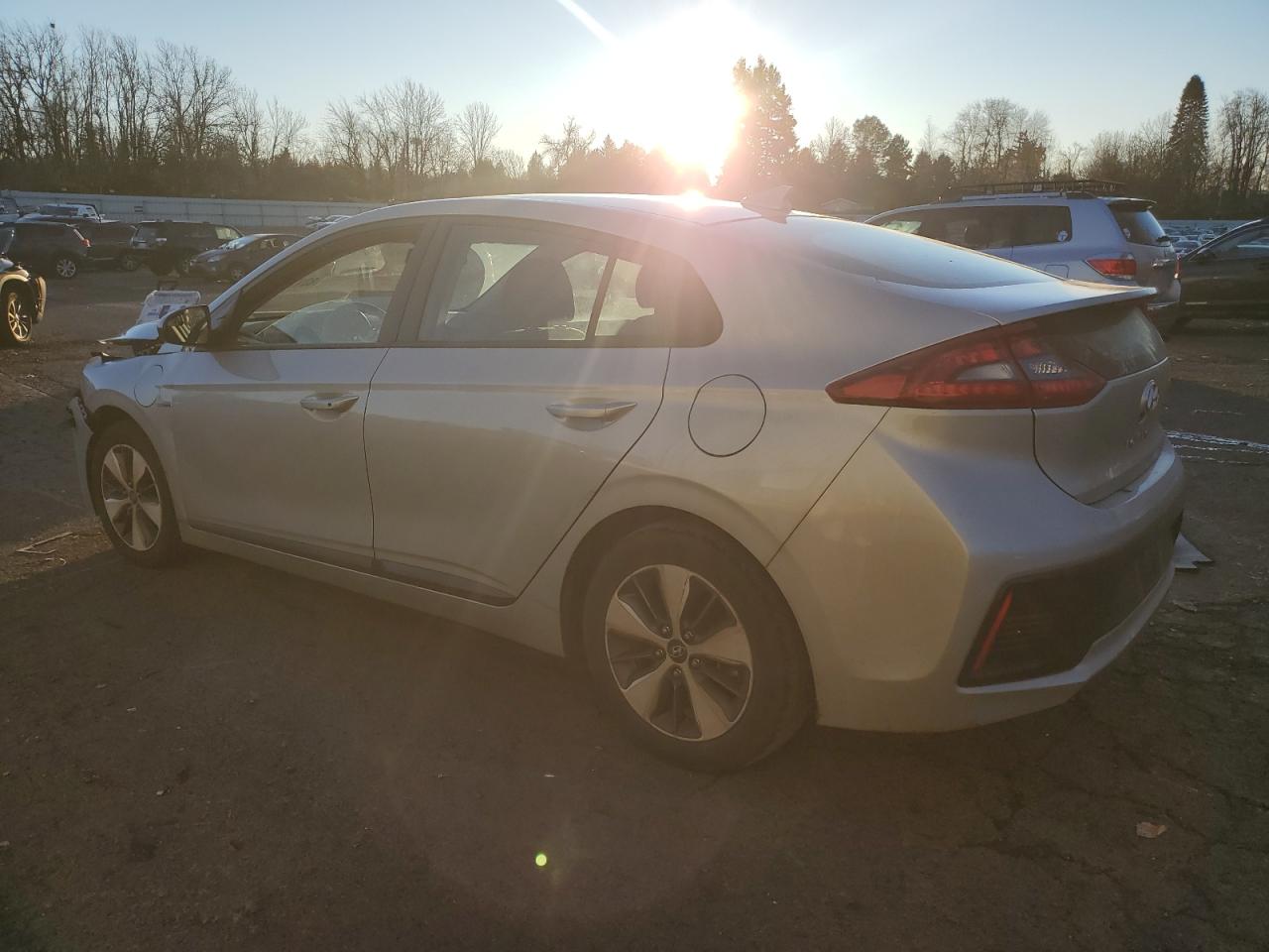 2019 Hyundai IONIQ VIN KMHC65LD6KU122795 Copart auction photo, front end damage thumbnail 2