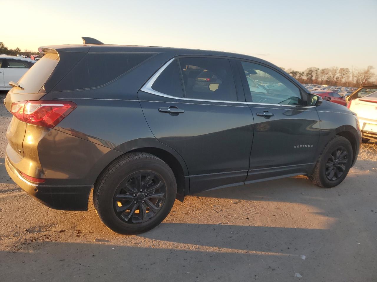 2019 Chevrolet Equinox VIN 3GNAXKEV9KS501391 Copart auction photo, front end / minor dent/scratches damage thumbnail 3