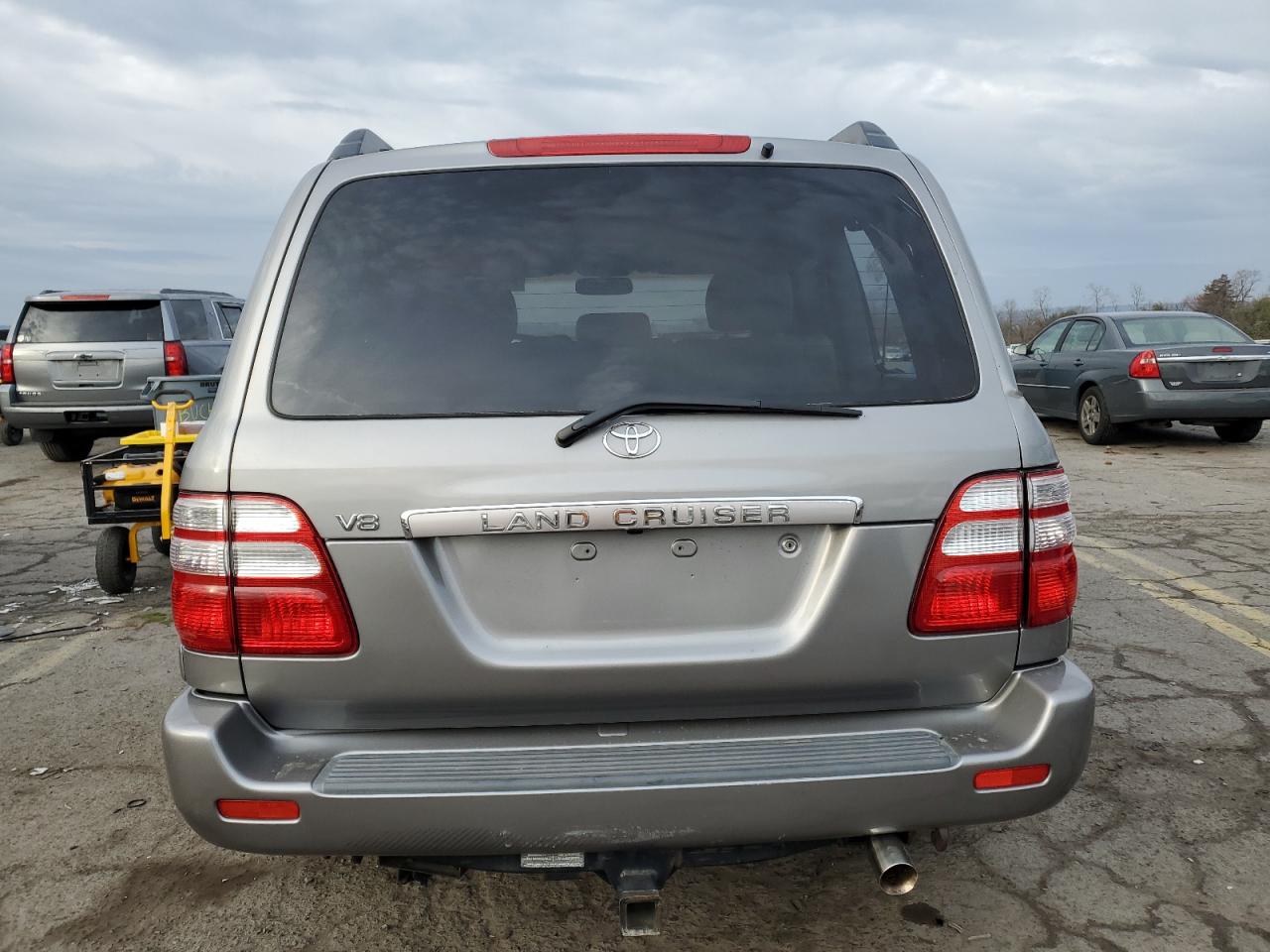 2004 Toyota Land Cruiser VIN JTEHT05J242065384 Copart auction photo, rear end damage thumbnail 6