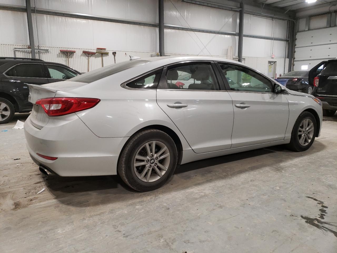 2017 Hyundai Sonata VIN 5NPE24AF2HH491258 Copart auction photo, all over damage thumbnail 3