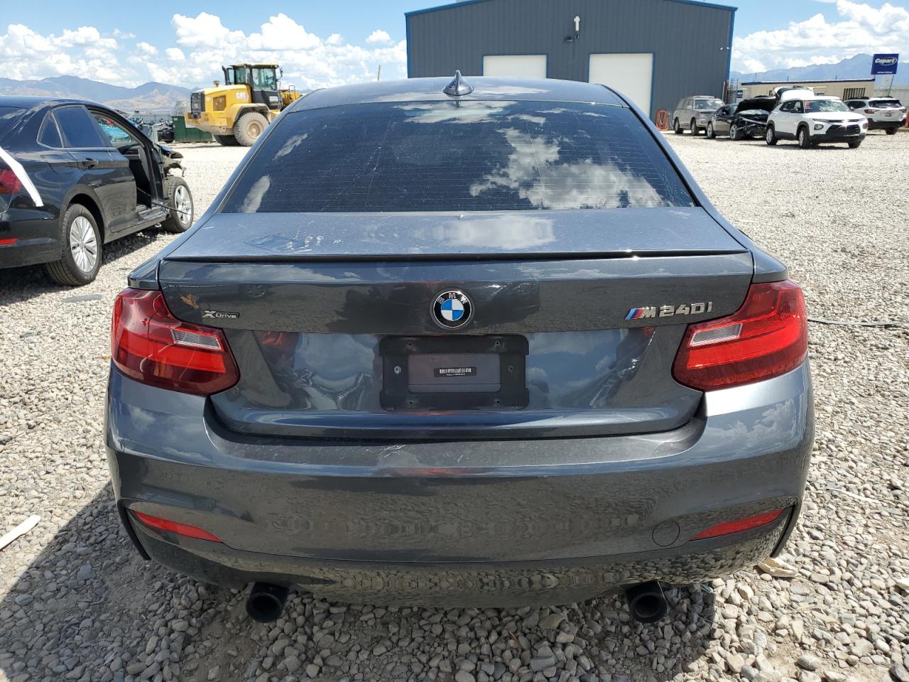 2017 BMW M2 VIN WBA2G3C54HV640950 Copart auction photo, all over damage thumbnail 6