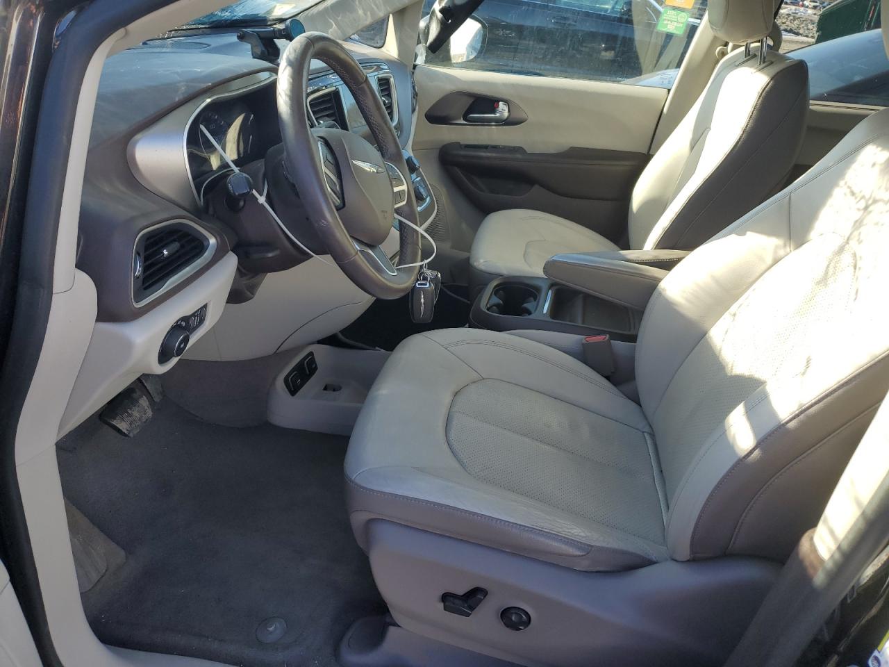2018 Chrysler Pacifica VIN 2C4RC1BG4JR217508 Copart auction photo, front end damage thumbnail 7