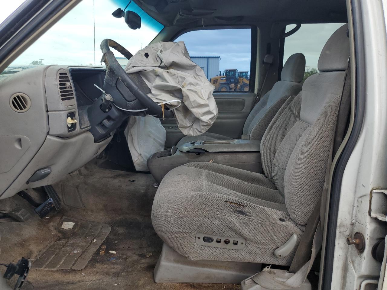 1997 Chevrolet Tahoe VIN 1GNEK13RXVJ386077 Copart auction photo, front end damage thumbnail 7