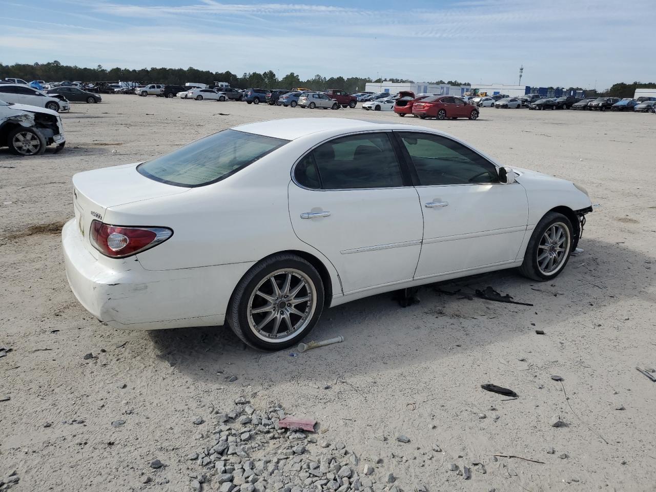 2003 Lexus ES VIN JTHBF30G430138424 Copart auction photo, front end damage thumbnail 3