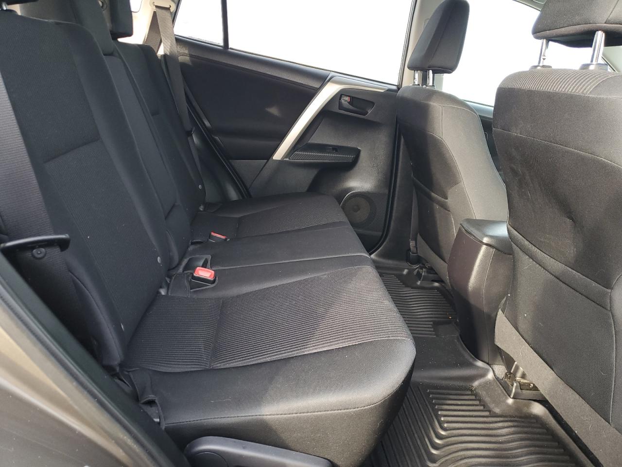 2015 Toyota RAV 4 VIN 2T3ZFREV7FW204913 Copart auction photo, side / rear end damage thumbnail 12