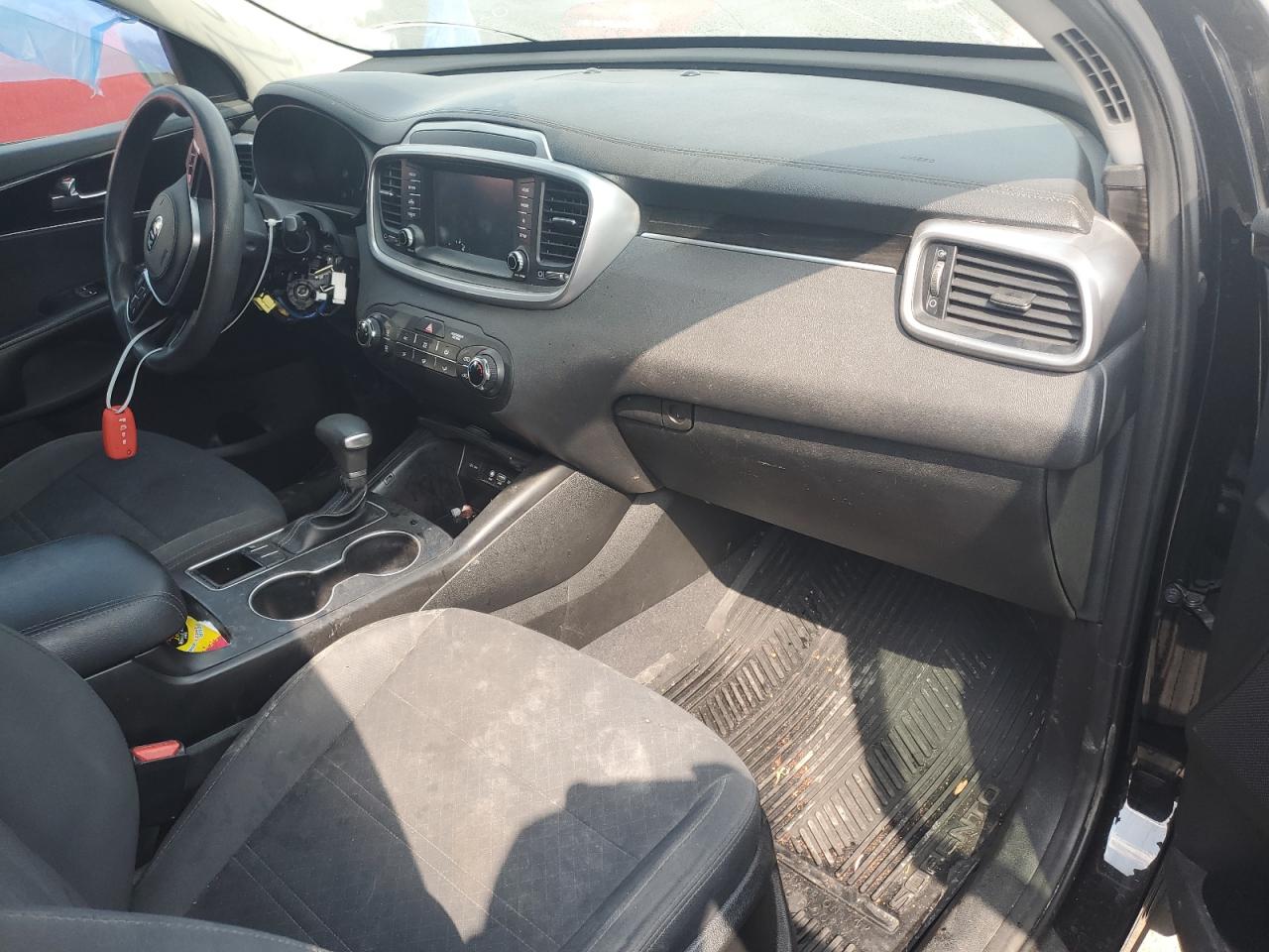 2019 KIA Sorento VIN 5XYPG4A36KG581544 Copart auction photo, side / mechanical damage thumbnail 8