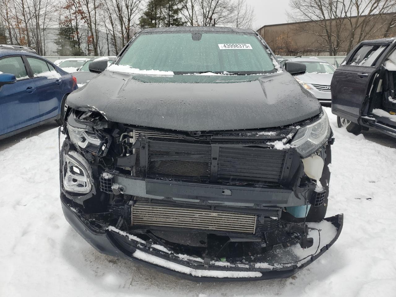 2018 Chevrolet Equinox VIN 2GNAXSEV2J6328830 Copart auction photo, front end damage thumbnail 5