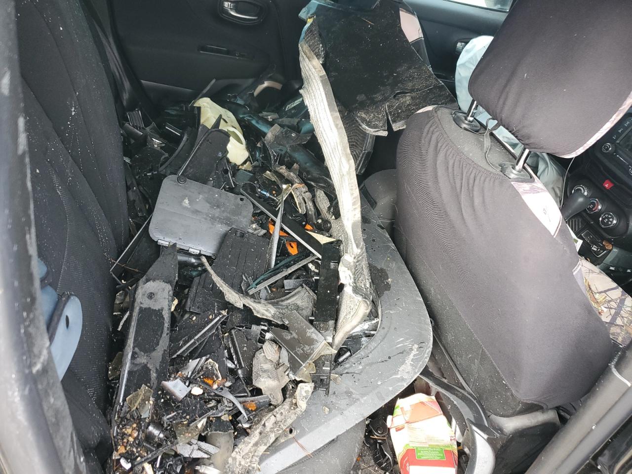 2015 Jeep Renegade VIN ZACCJAAT2FPC09929 Copart auction photo, front end damage thumbnail 13