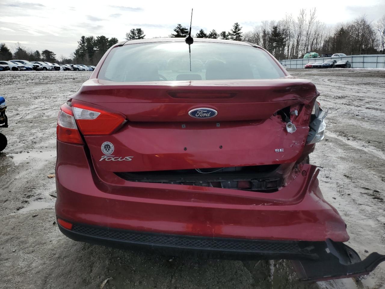 2014 Ford Focus VIN 1FADP3F28EL366453 Copart auction photo, rear end / minor dent/scratches damage thumbnail 6