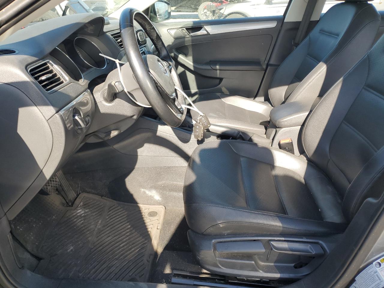 2017 Volkswagen Jetta VIN 3VWDB7AJ8HM251365 Copart auction photo, burn damage thumbnail 7
