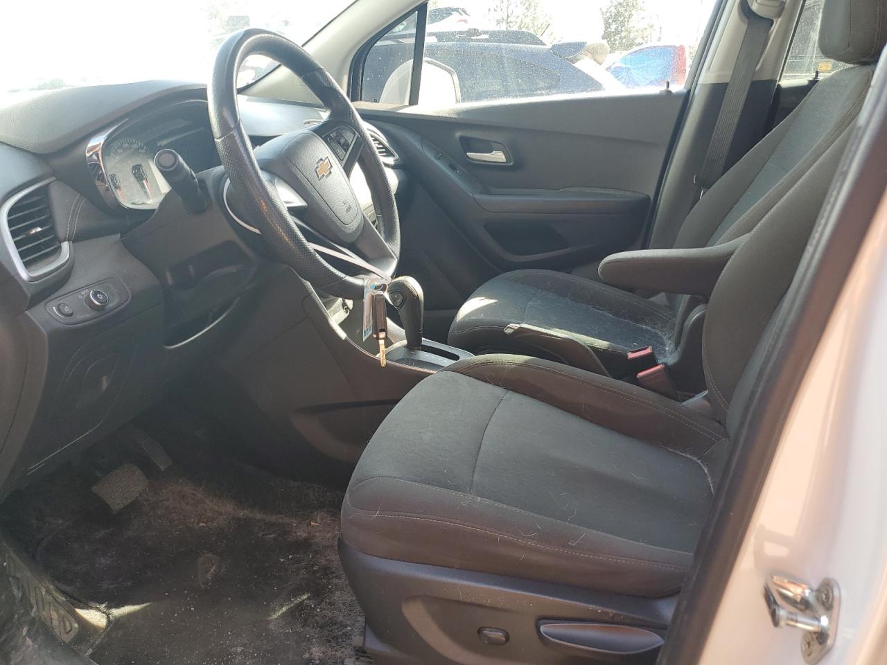 2018 Chevrolet Trax VIN KL7CJNSB4JB612890 Copart auction photo, hail damage thumbnail 7