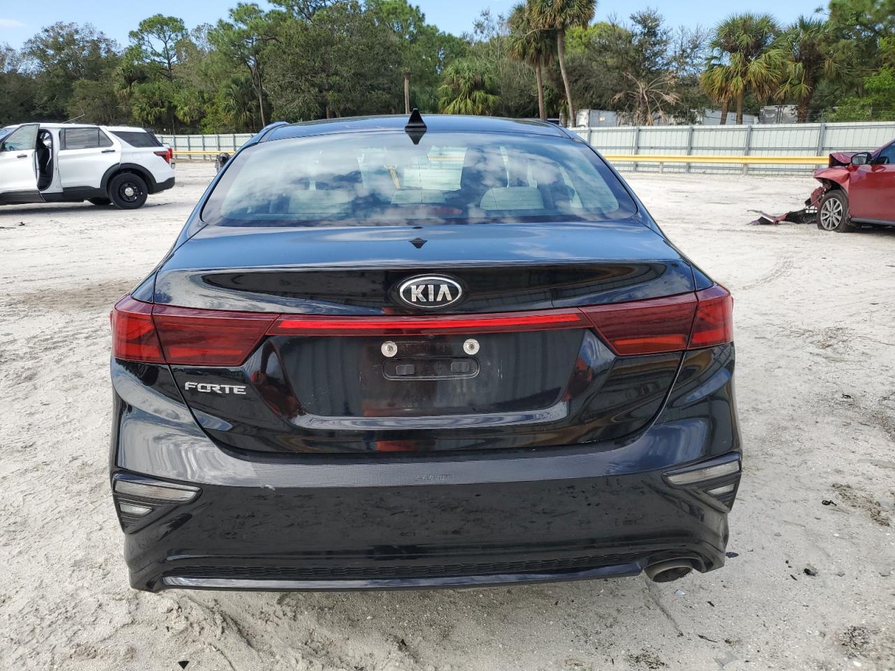2021 KIA Forte VIN 3KPF24AD6ME341073 Copart auction photo, front end / side damage thumbnail 6