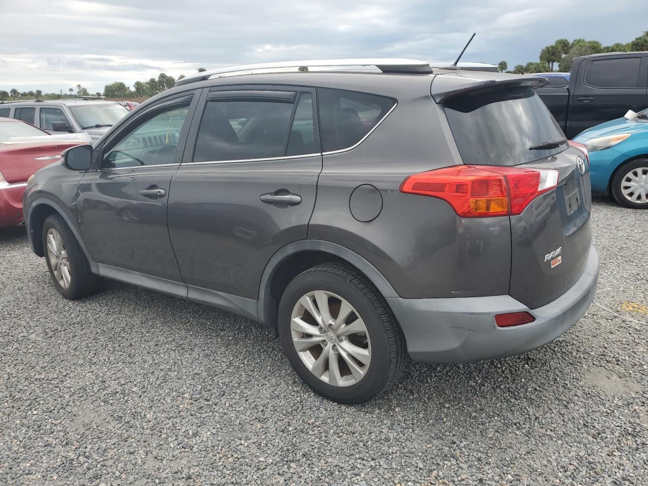 2015 Toyota RAV 4 VIN 2T3YFREV5FW218403 Copart auction photo, water/flood damage thumbnail 2