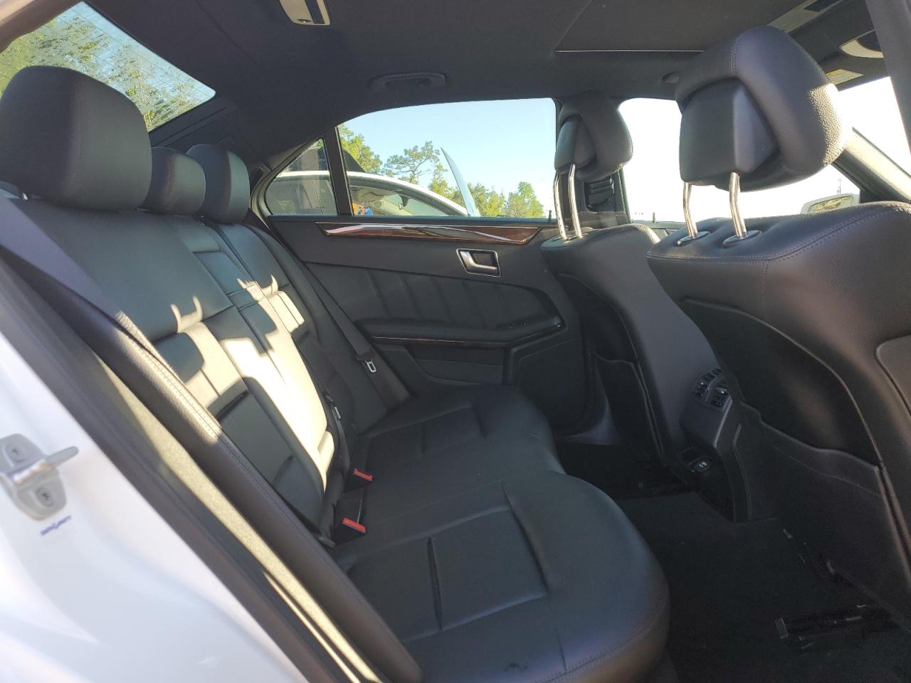 2013 Mercedes-Benz E-klasse VIN WDDHF5KB2DA703618 Copart auction photo, side / front end damage thumbnail 11