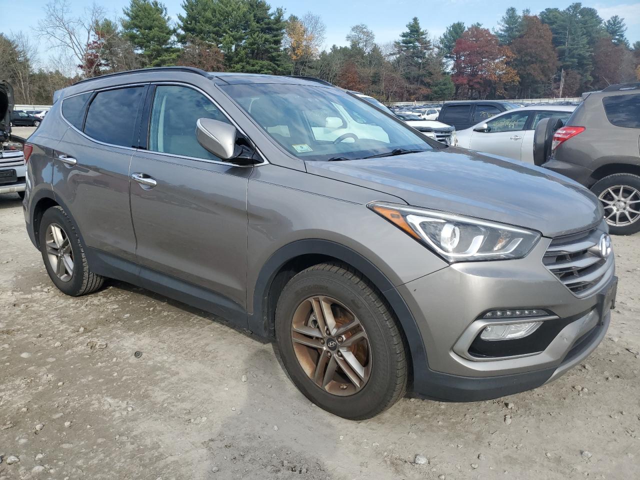 2017 Hyundai Santa Fe VIN 5XYZU3LB8HG400307 Copart auction photo, minor dent/scratches damage thumbnail 4